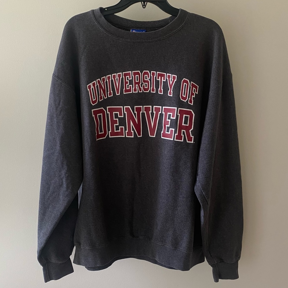 Champion Unisex Crewneck Gray Sweatshirt. University of Denver logo. Size XL